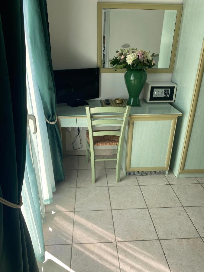Hotel Philadelphia كاتوليكا المظهر الخارجي الصورة