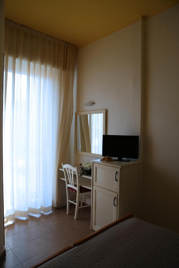Hotel Philadelphia كاتوليكا المظهر الخارجي الصورة