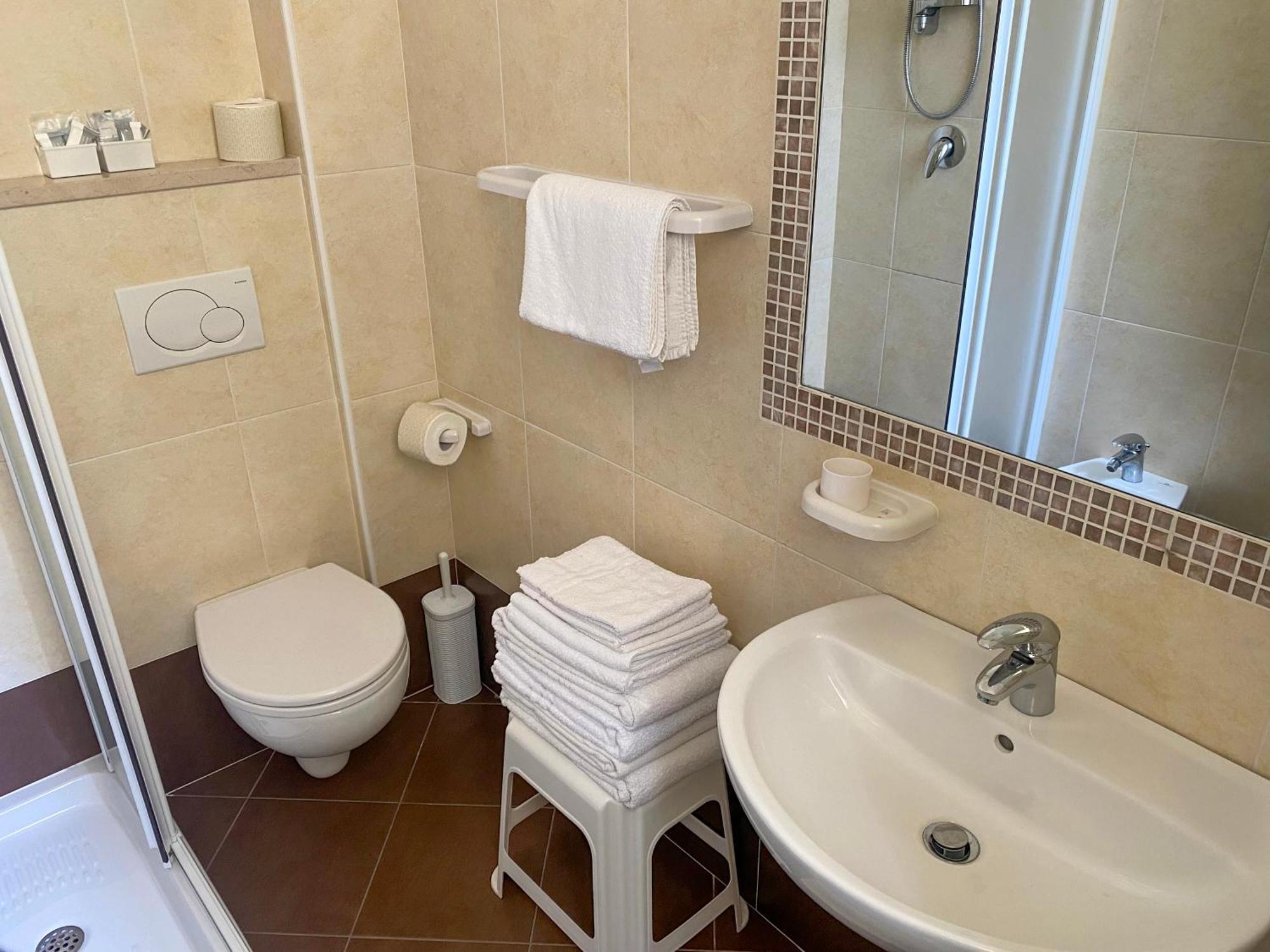 Hotel Philadelphia كاتوليكا الغرفة الصورة