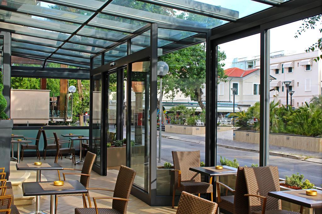 Hotel Philadelphia كاتوليكا المظهر الخارجي الصورة
