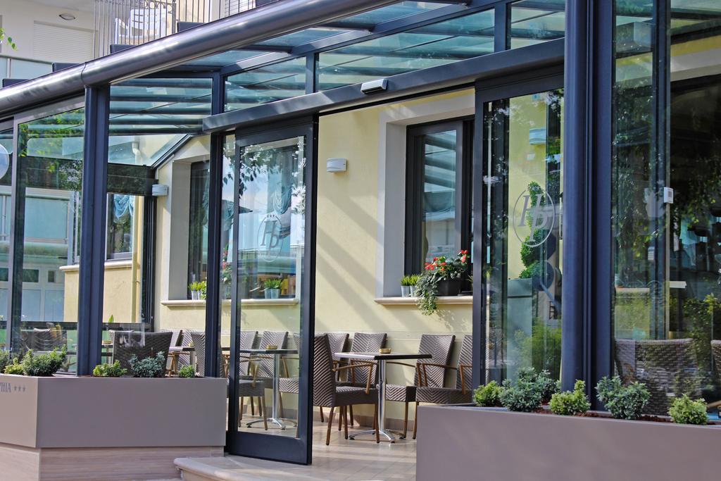 Hotel Philadelphia كاتوليكا المظهر الخارجي الصورة