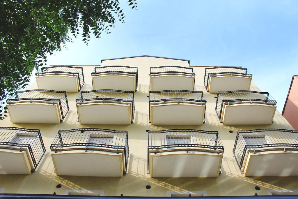 Hotel Philadelphia كاتوليكا المظهر الخارجي الصورة